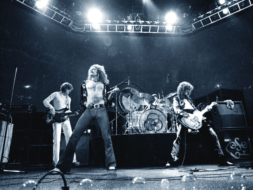 Пойдем в кино или послушаем музыку