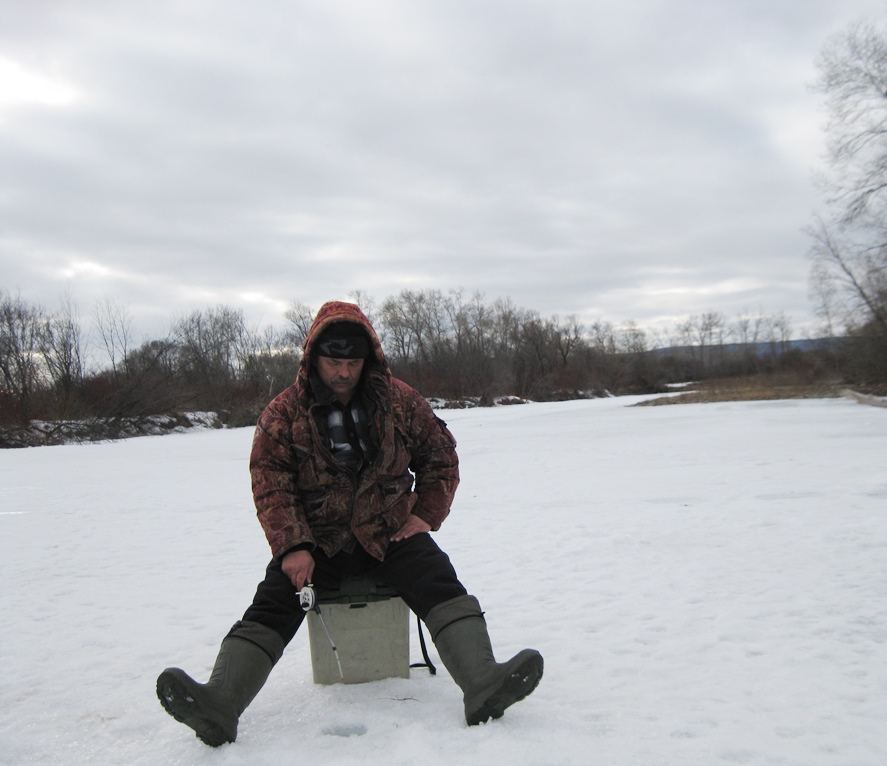 Рыбалка на горной реке . Дебют